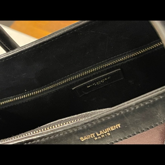 Saint Laurent Classic Sac Du Jour Small Burgundy and Black in smooth leather - Picture 10 of 14